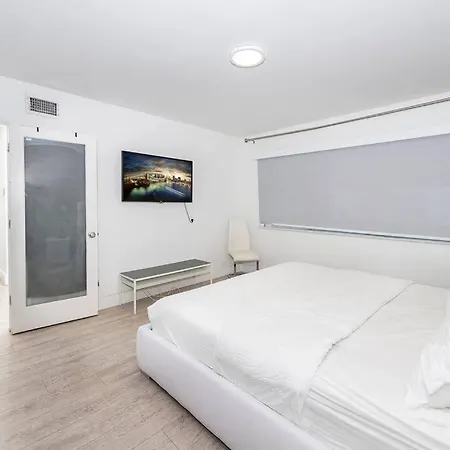 Modern Apartments Near Lincoln Rd Mall Miami Beach Exterior photo